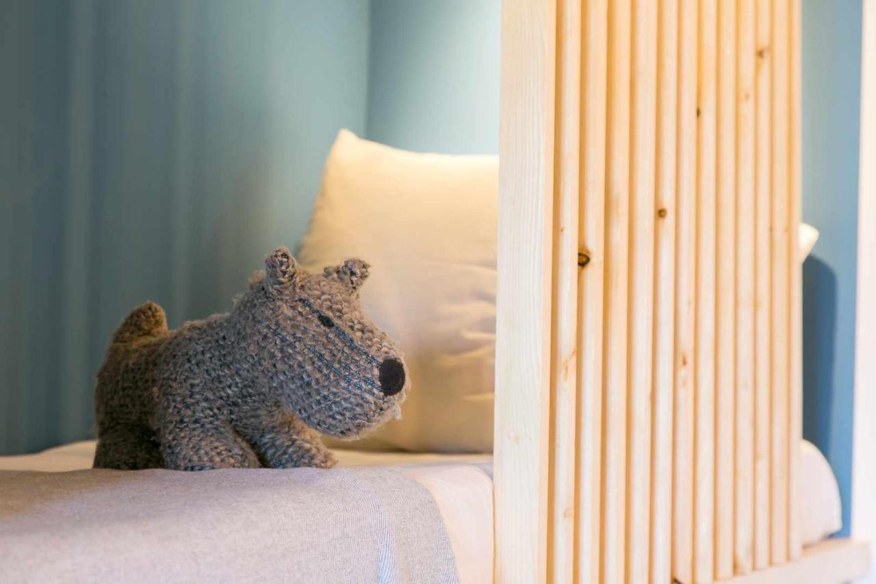 Cozy Blue Attic Lx Factory 1 De Maio * Lisbon